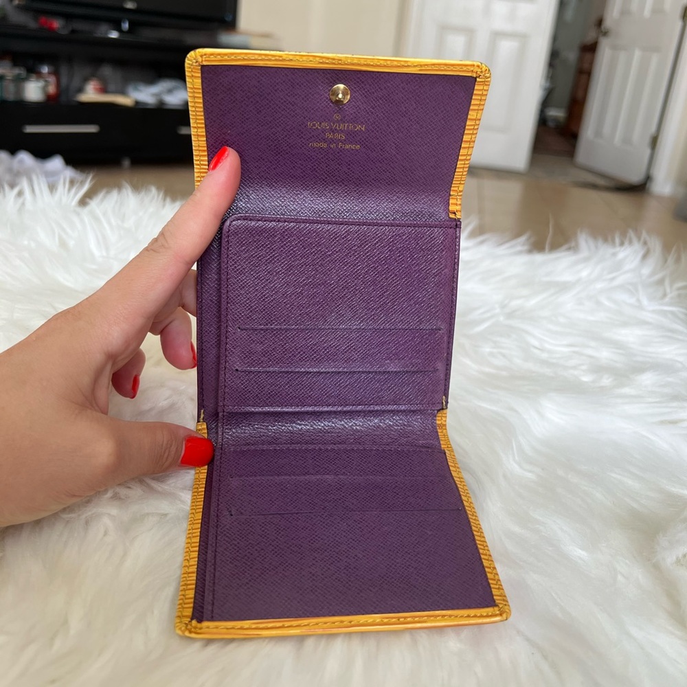 Louis Vuitton Yellow Wallet - Picture 9 of 16